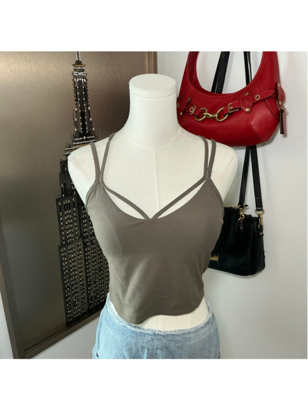 Lululemon Ribbed Strappy Cropped Tank Top Taupe Size 6